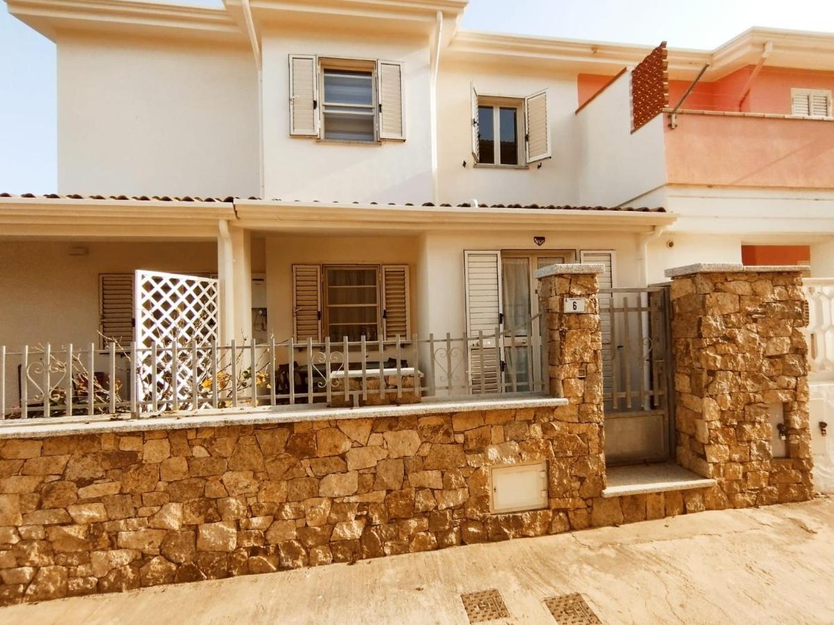Summer Room- Fronte Spiaggia La Caletta Exterior photo