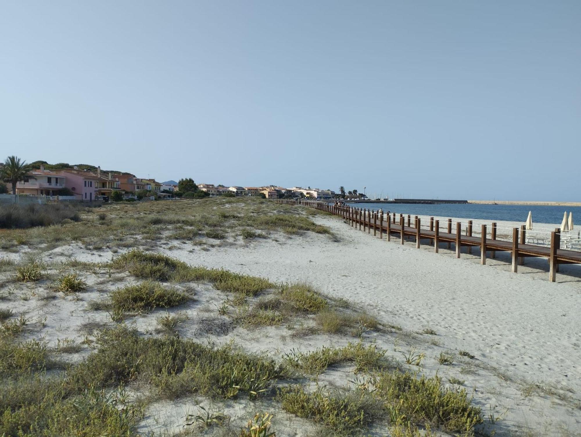 Summer Room- Fronte Spiaggia La Caletta Exterior photo